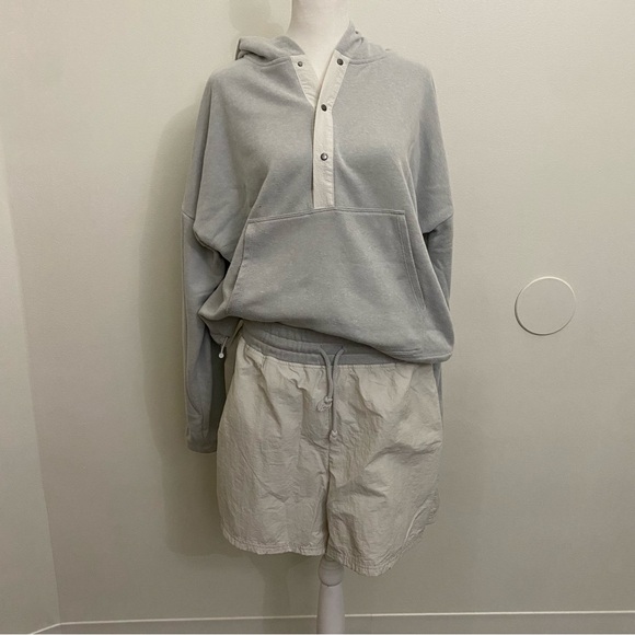 Fabletics Light Gray Hoodie and Cream Shorts Set - Picture 1 of 4